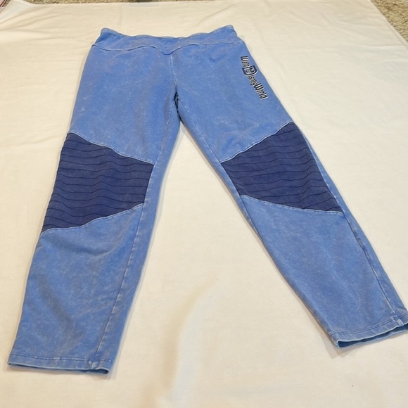 WALT DISNEY WORLD • Size Medium • Blue distressed whitewashed leggings - Picture 4 of 13